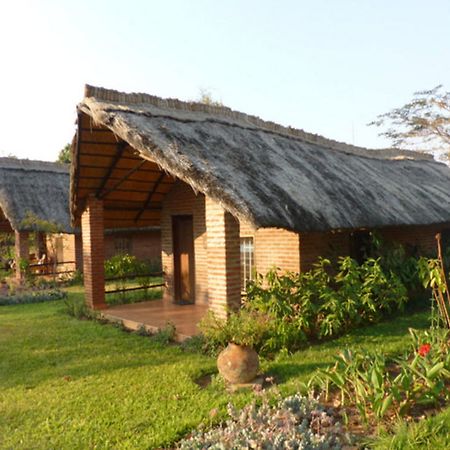 Barefoot Safari Lodge Lilongwe Exteriör bild