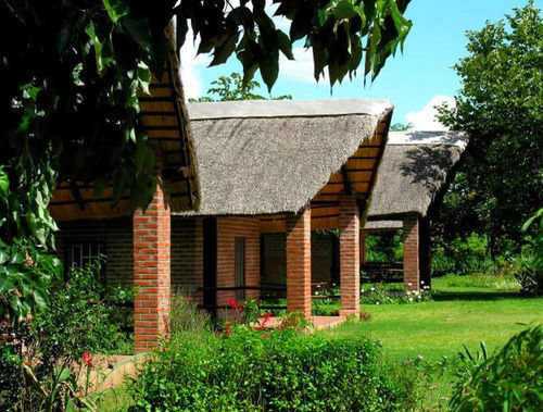 Barefoot Safari Lodge Lilongwe Exteriör bild
